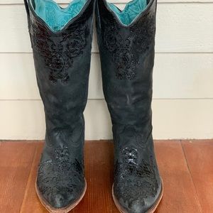 Women’s corral boots